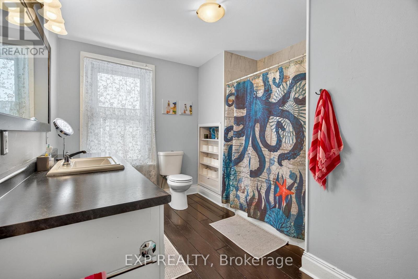 372 Main Street, Prince Edward County, Ontario  K0K 3L0 - Photo 27 - X12538820