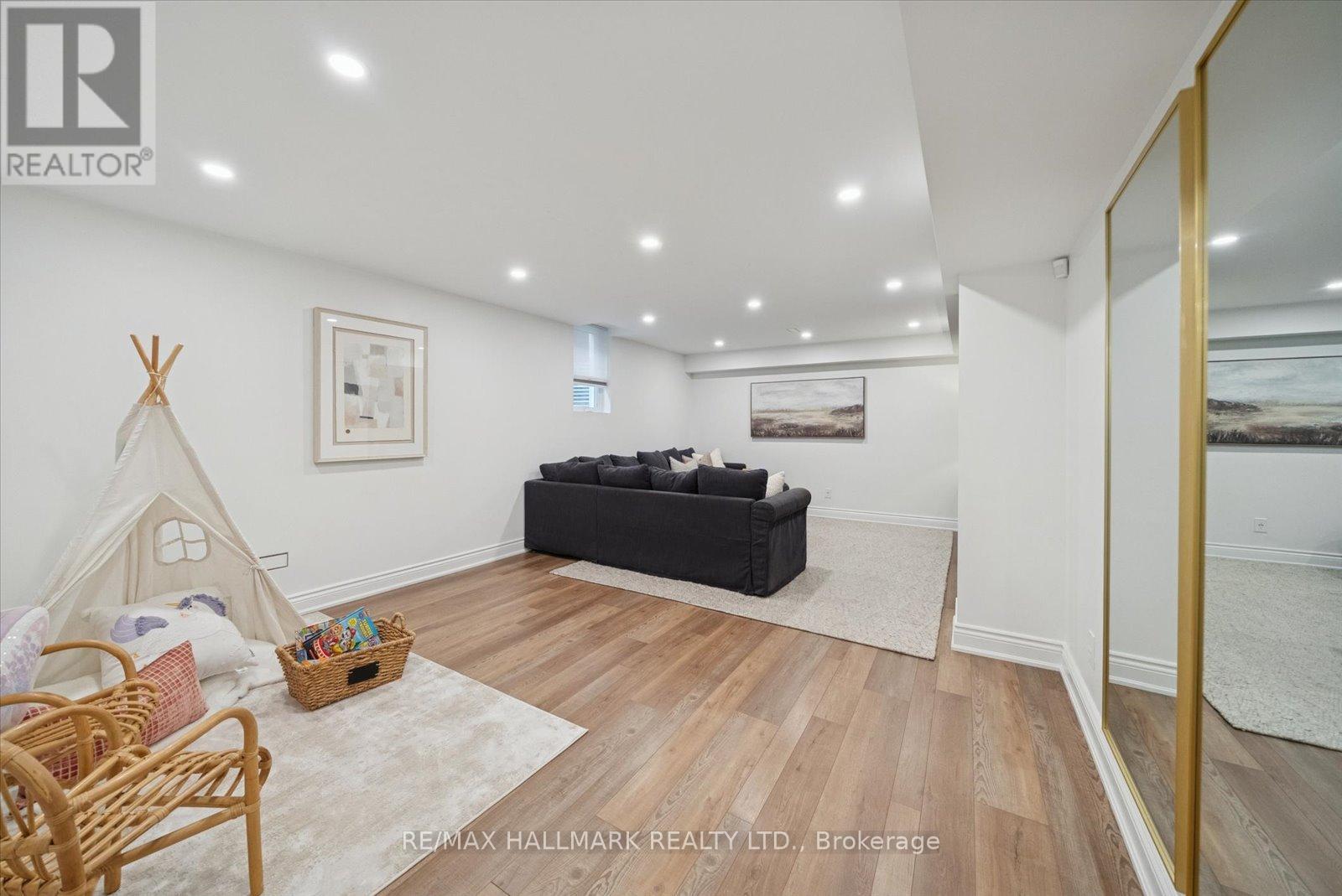 77 Fred Silvester Road, Whitchurch-Stouffville, Ontario  L4A 0J6 - Photo 37 - N12573646