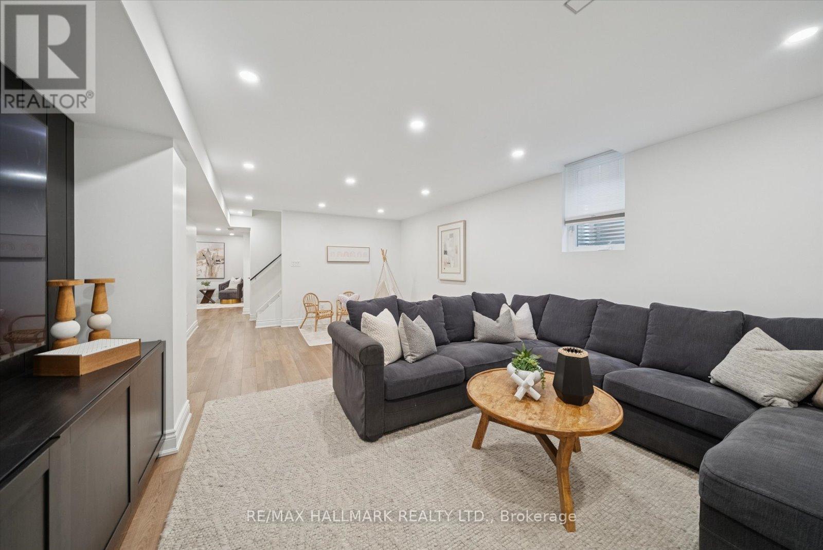 77 Fred Silvester Road, Whitchurch-Stouffville, Ontario  L4A 0J6 - Photo 38 - N12573646