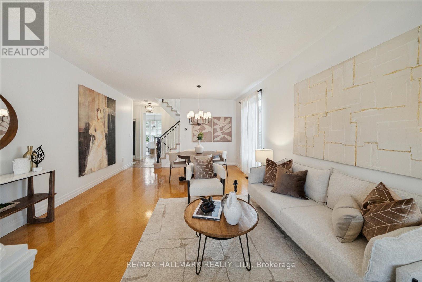 77 Fred Silvester Road, Whitchurch-Stouffville, Ontario  L4A 0J6 - Photo 7 - N12573646