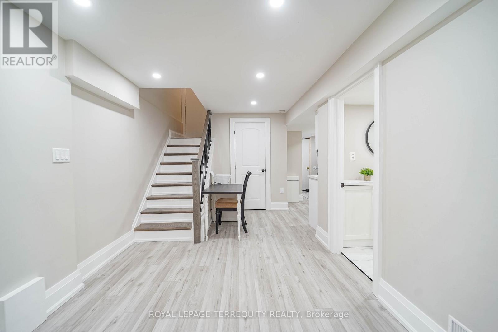 9 Stonebriar Drive, Vaughan, Ontario  L6A 2N5 - Photo 22 - N12573658