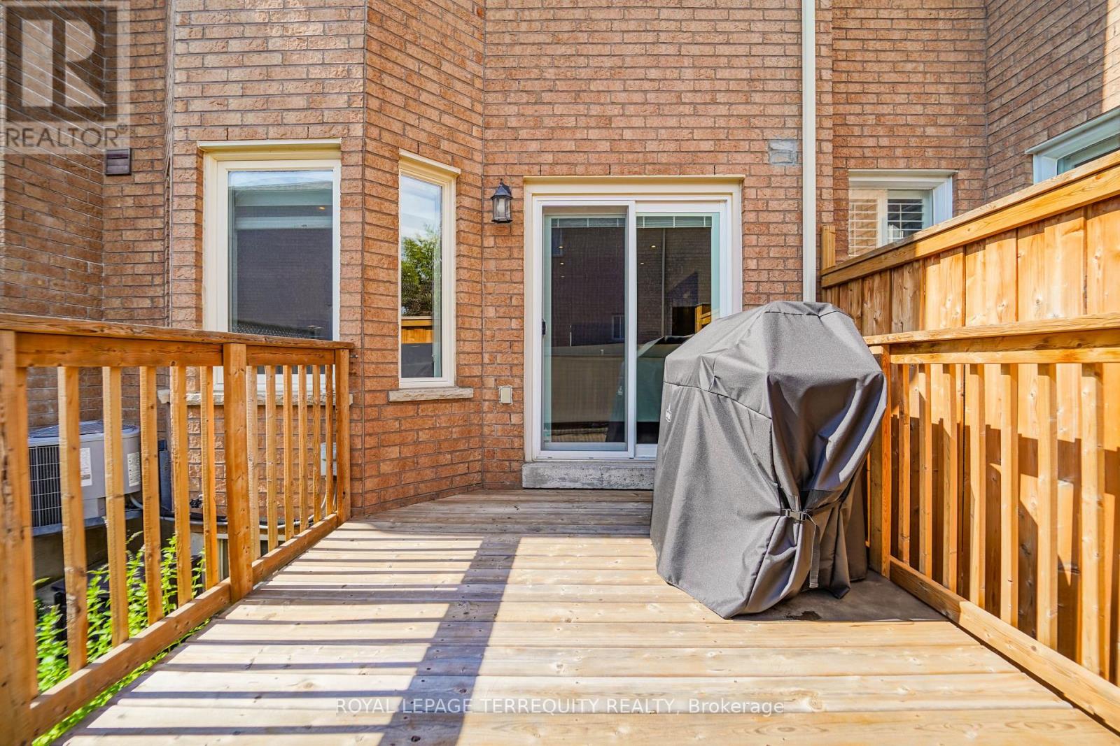 9 Stonebriar Drive, Vaughan, Ontario  L6A 2N5 - Photo 23 - N12573658