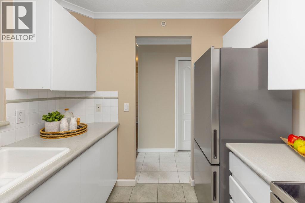 1402 6622 Southoaks Crescent, Burnaby, British Columbia  V5E 4K2 - Photo 16 - R3069646