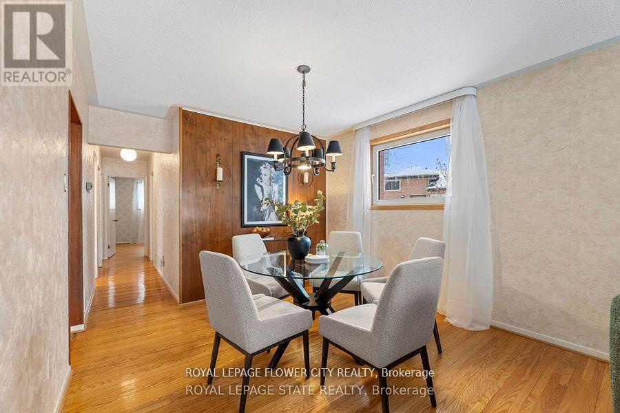 5 Bromley Crescent Ne, Brampton, Ontario  L6T 1Z2 - Photo 5 - W12573688