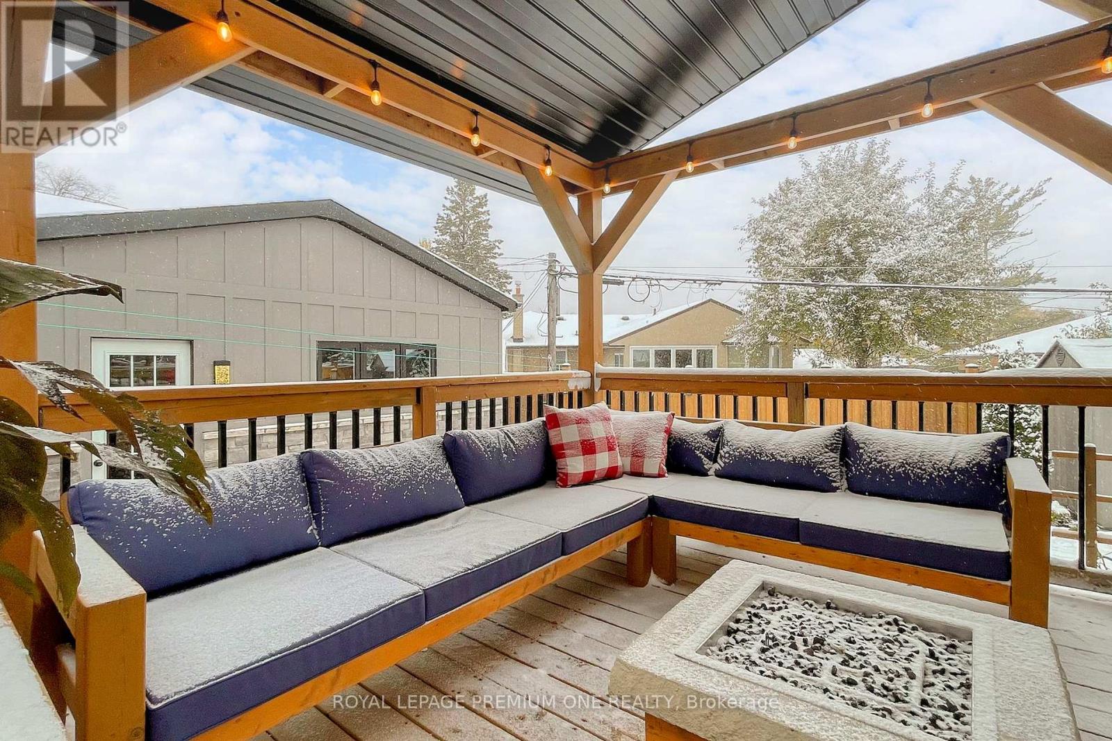 76 Alhart Drive, Toronto, Ontario M9V 2N4 - Photo 23 - W12531486