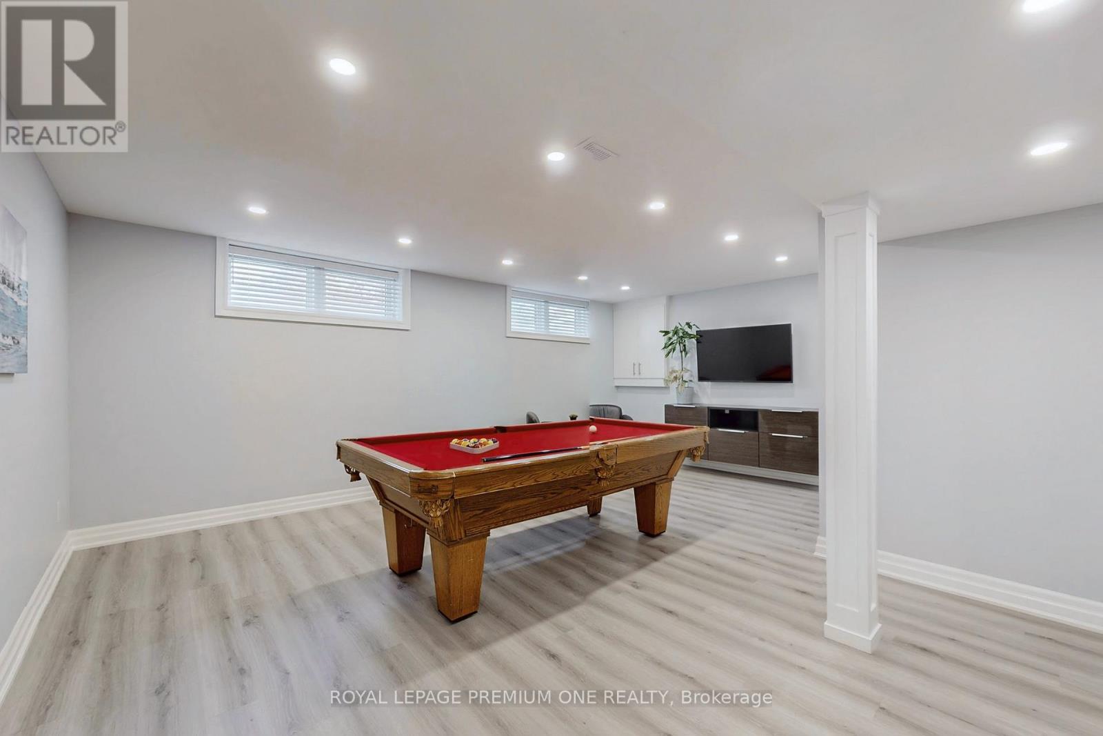 76 Alhart Drive, Toronto, Ontario M9V 2N4 - Photo 20 - W12531486