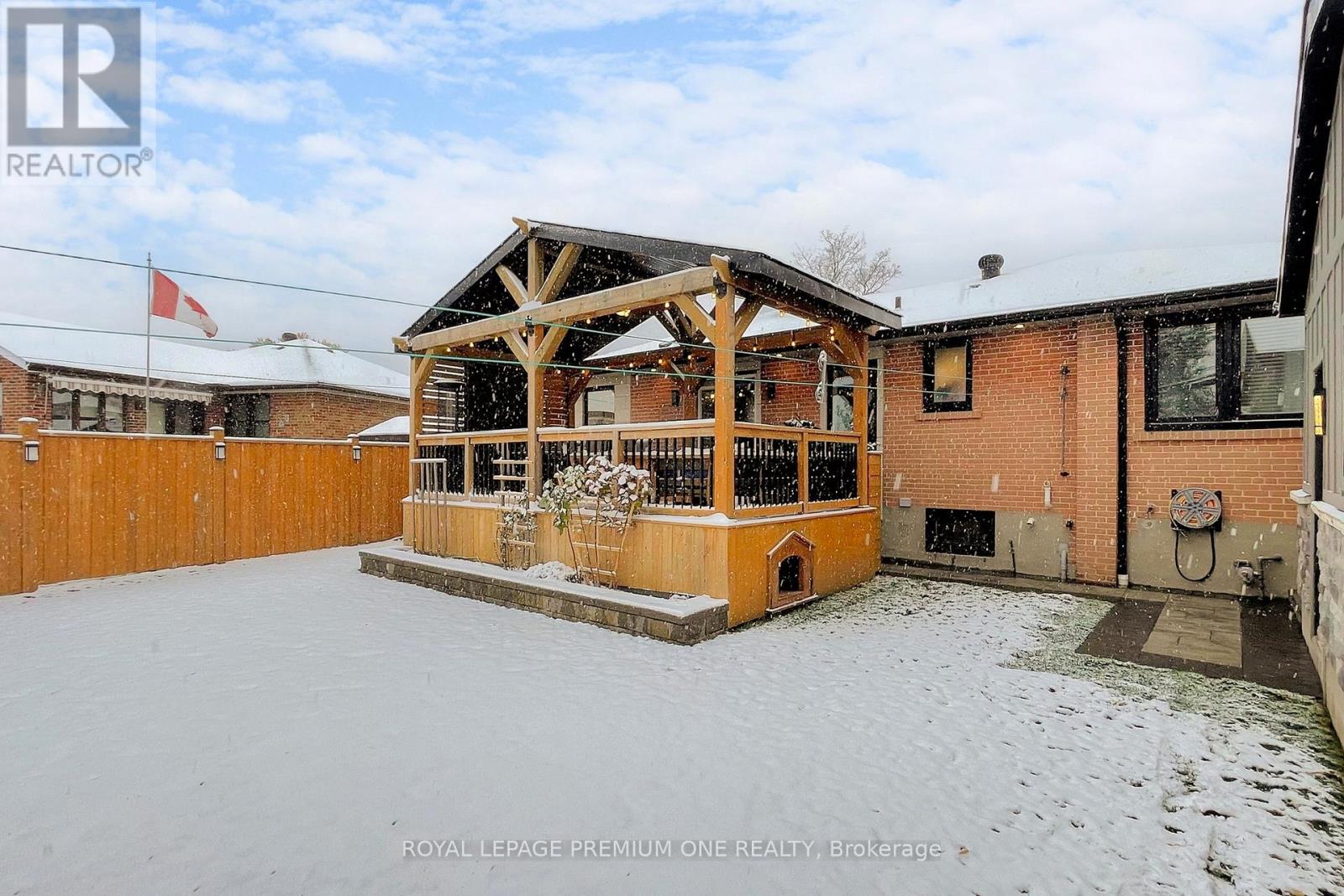 76 Alhart Drive, Toronto, Ontario M9V 2N4 - Photo 25 - W12531486