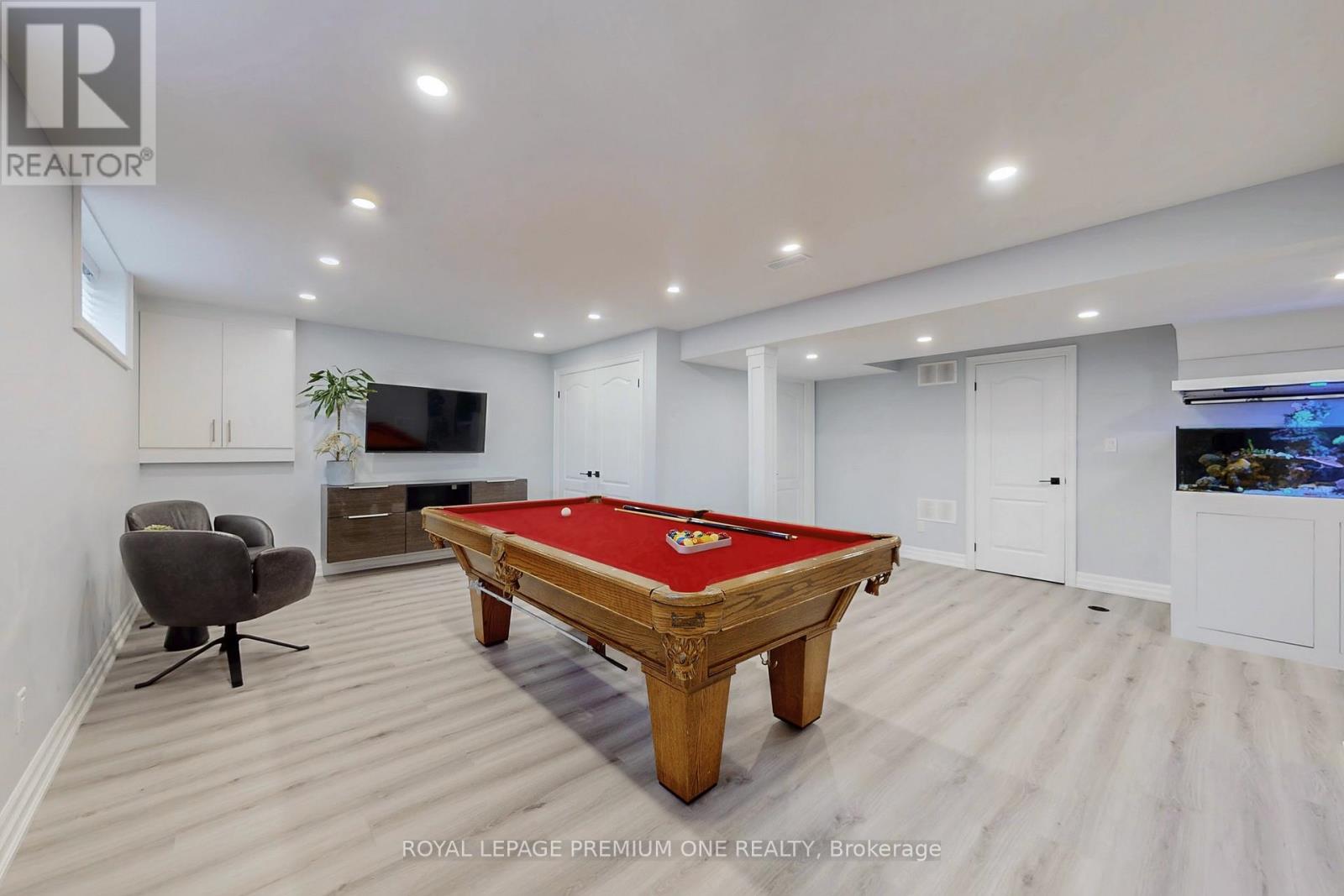 76 Alhart Drive, Toronto, Ontario M9V 2N4 - Photo 21 - W12531486