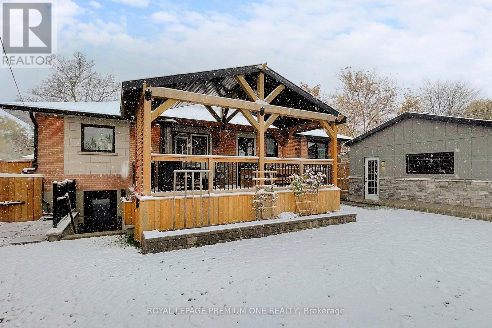 76 Alhart Drive, Toronto, Ontario M9V 2N4 - Photo 26 - W12531486