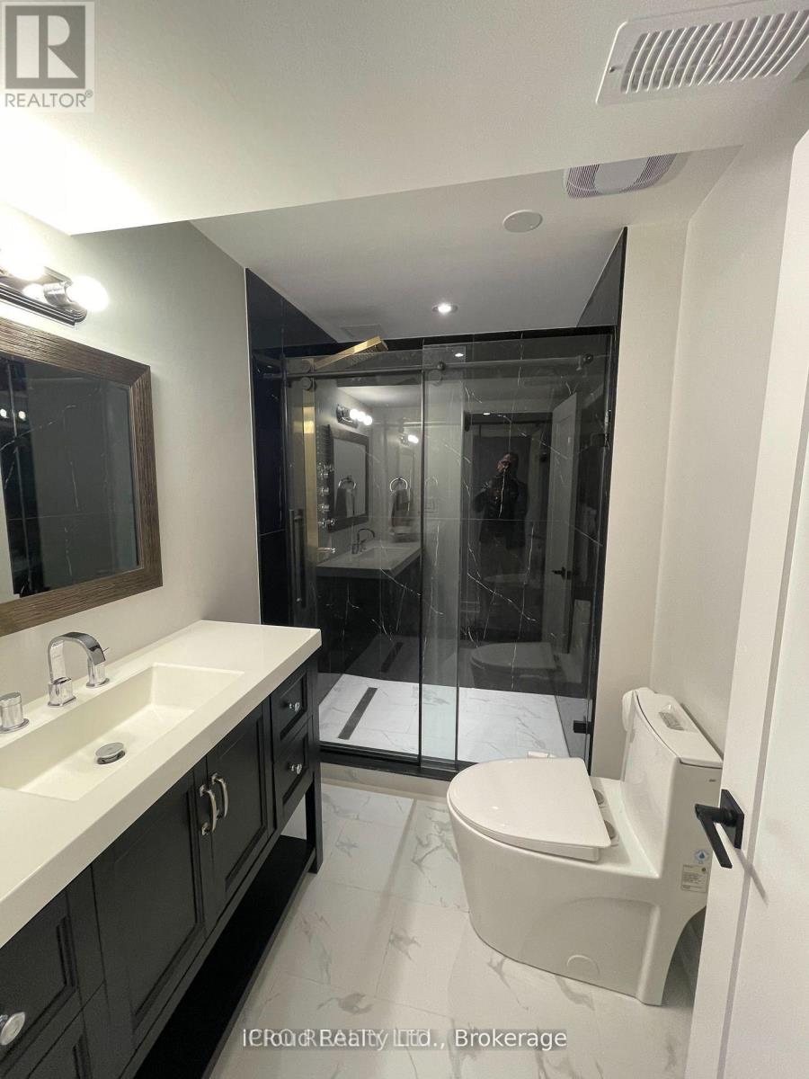 Bsmt - 450 North Park Boulevard, Oakville, Ontario L6M 1N3 - Photo 13 - W12573652