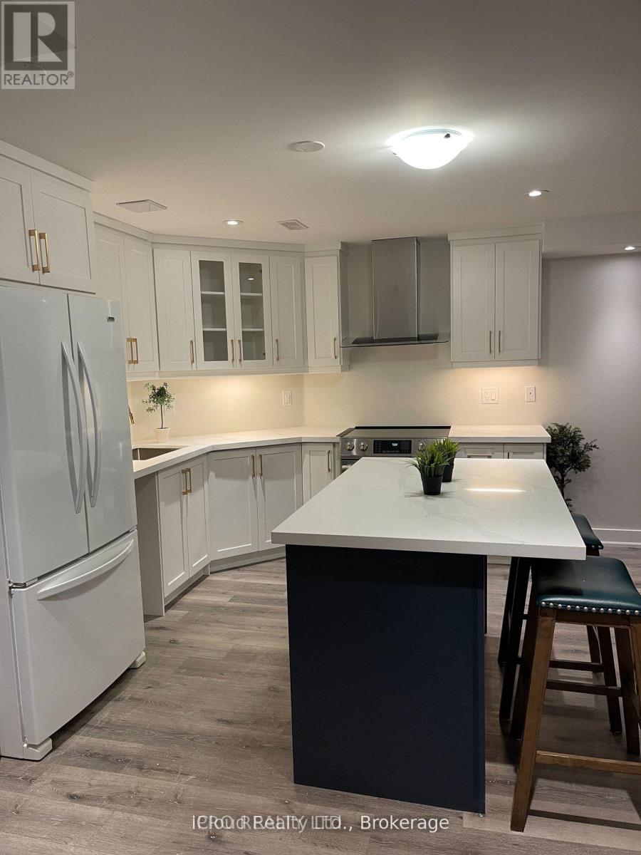 Bsmt - 450 North Park Boulevard, Oakville, Ontario L6M 1N3 - Photo 8 - W12573652