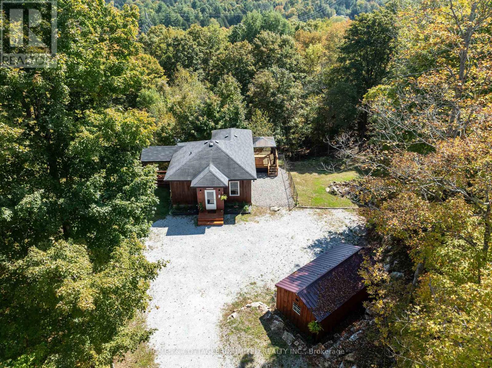 1037A PALMERSTON CRESCENT, Frontenac, Ontario