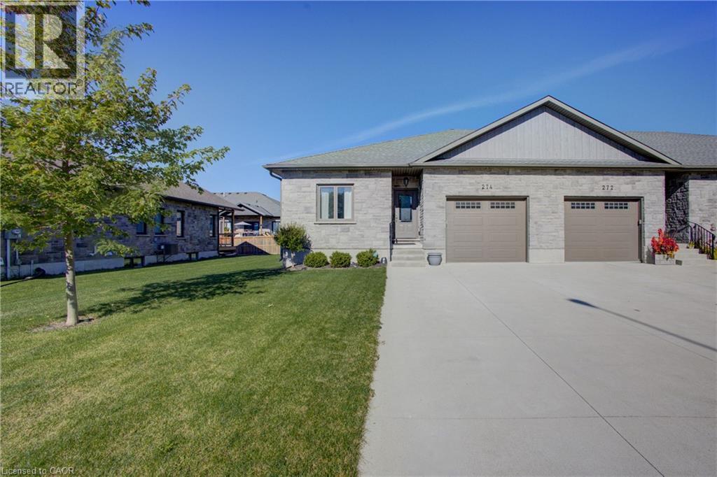 274 Mccourt Place, Atwood, Ontario  N0G 1B0 - Photo 2 - 40769228