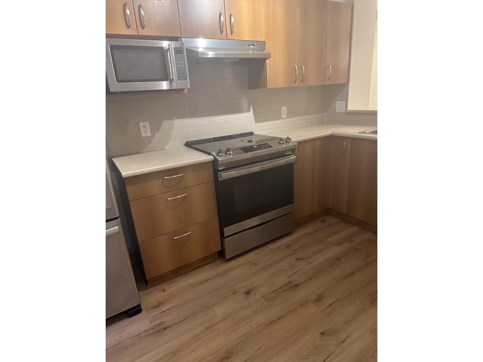 103 103 15155 62a A 103 15155 62a Avenue, Surrey, British Columbia  V3S 8A6 - Photo 2 - R3068810