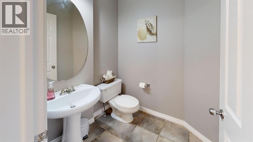 70 Crystalridge Close, Okotoks, Alberta  T1S 1X6 - Photo 29 - A2272359