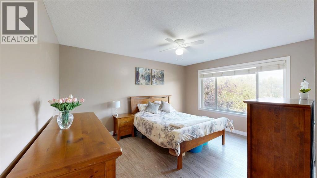 70 Crystalridge Close, Okotoks, Alberta  T1S 1X6 - Photo 13 - A2272359