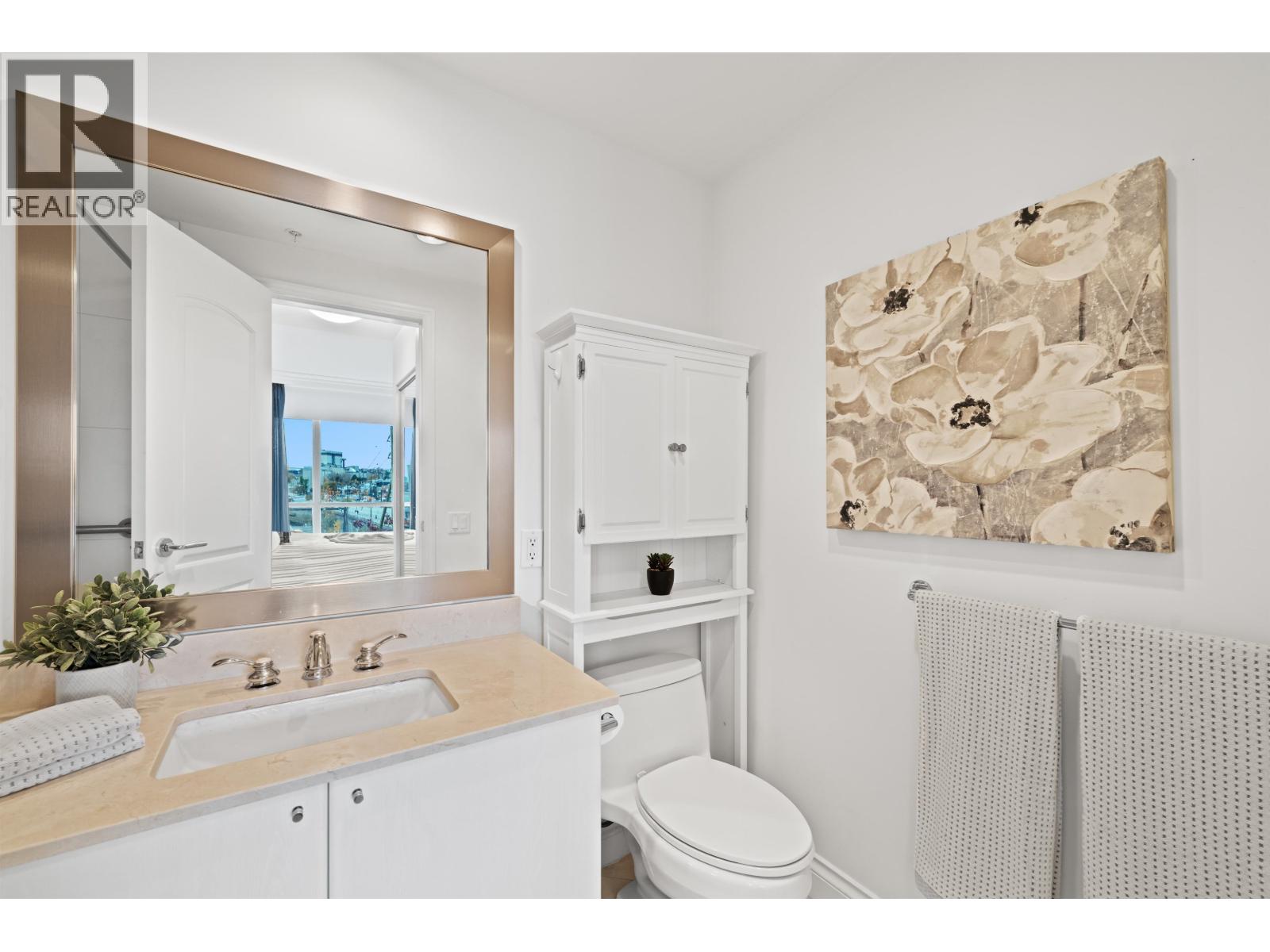 502 172 Victory Ship Way, North Vancouver, British Columbia  V7L 0B5 - Photo 17 - R3069832