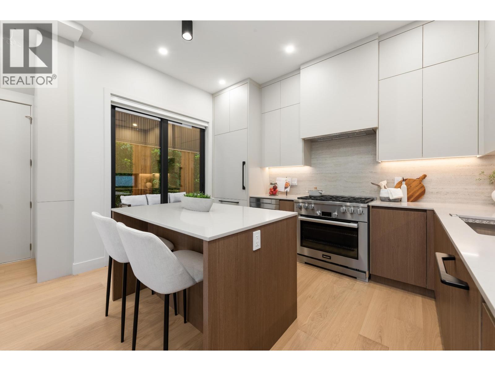 1 2635 W 12th Avenue, Vancouver, British Columbia  V6K 2P4 - Photo 11 - R3069837