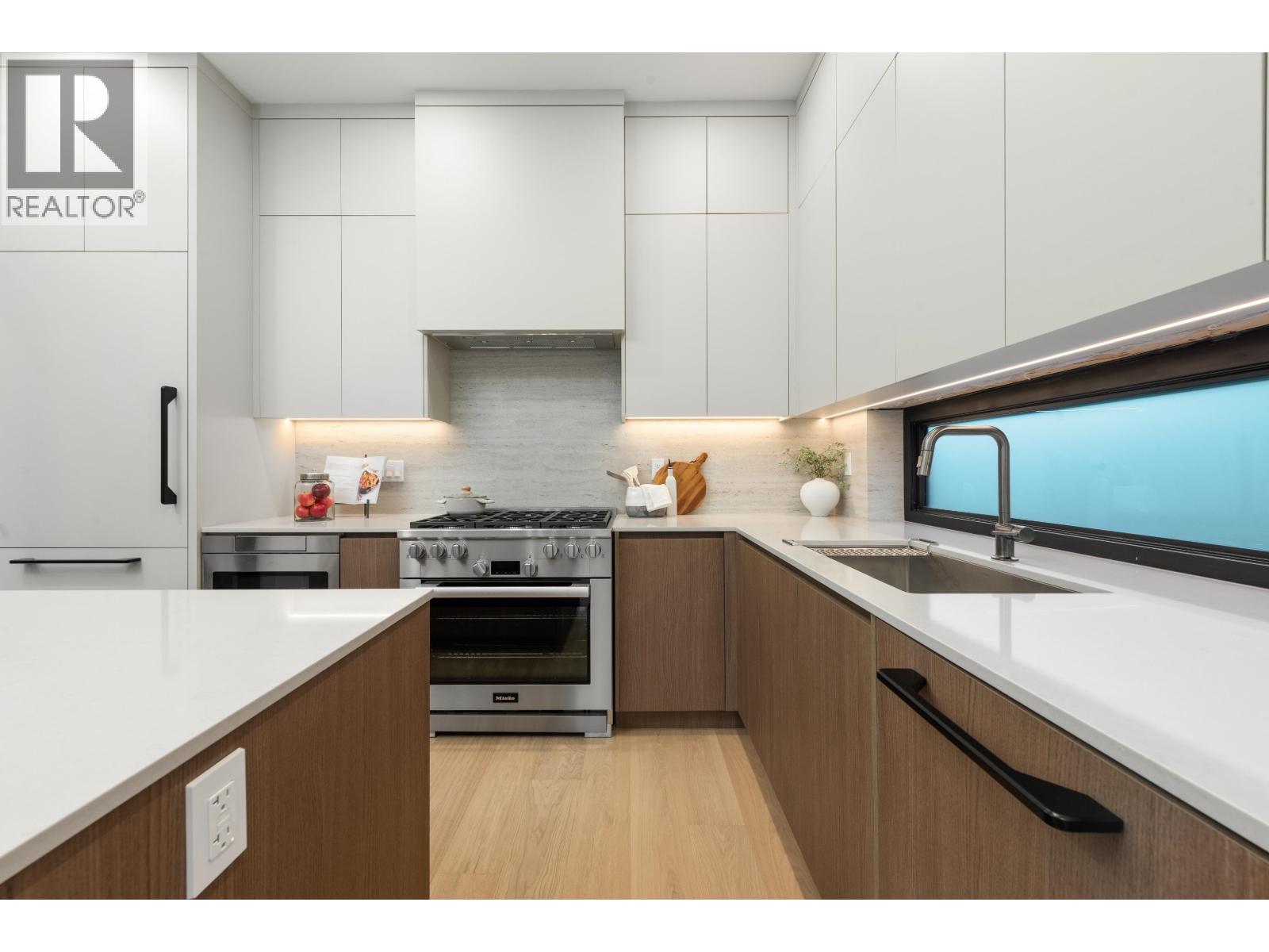 1 2635 W 12th Avenue, Vancouver, British Columbia  V6K 2P4 - Photo 16 - R3069837