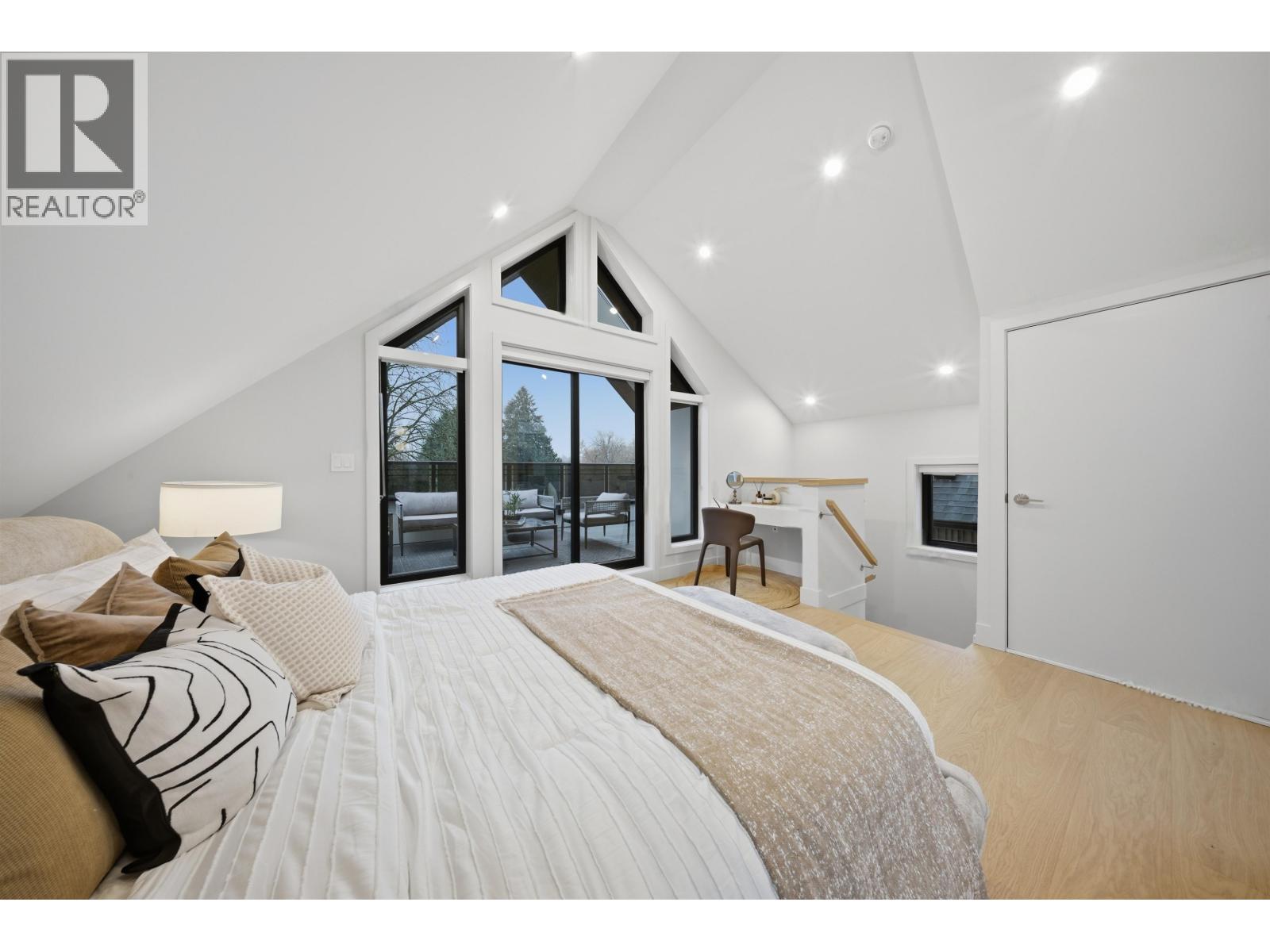 1 2635 W 12th Avenue, Vancouver, British Columbia  V6K 2P4 - Photo 28 - R3069837