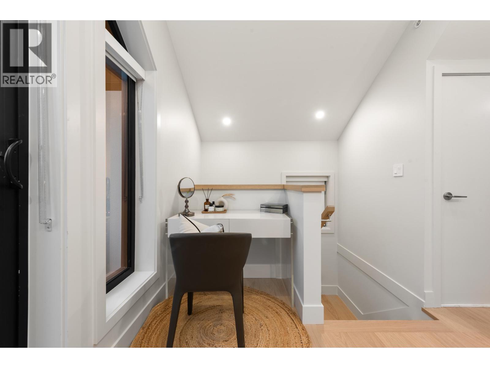 1 2635 W 12th Avenue, Vancouver, British Columbia  V6K 2P4 - Photo 32 - R3069837