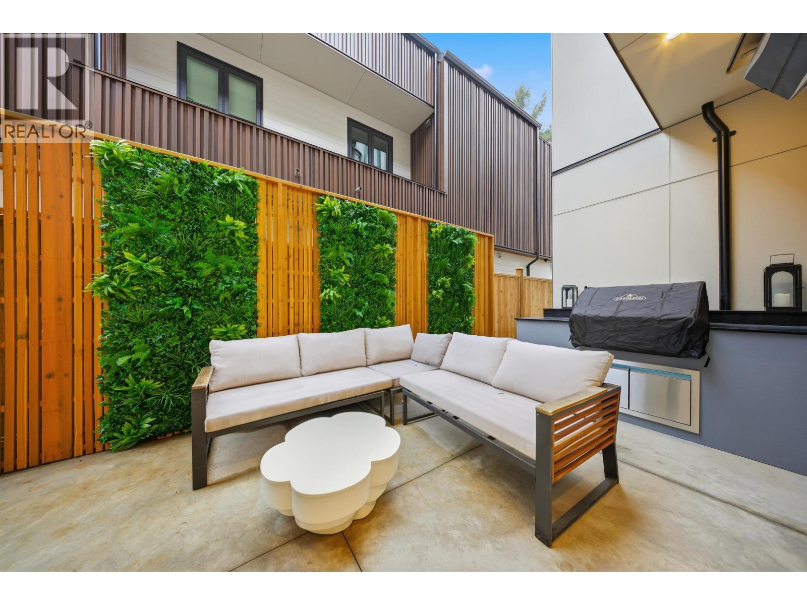 1 2635 W 12th Avenue, Vancouver, British Columbia  V6K 2P4 - Photo 4 - R3069837