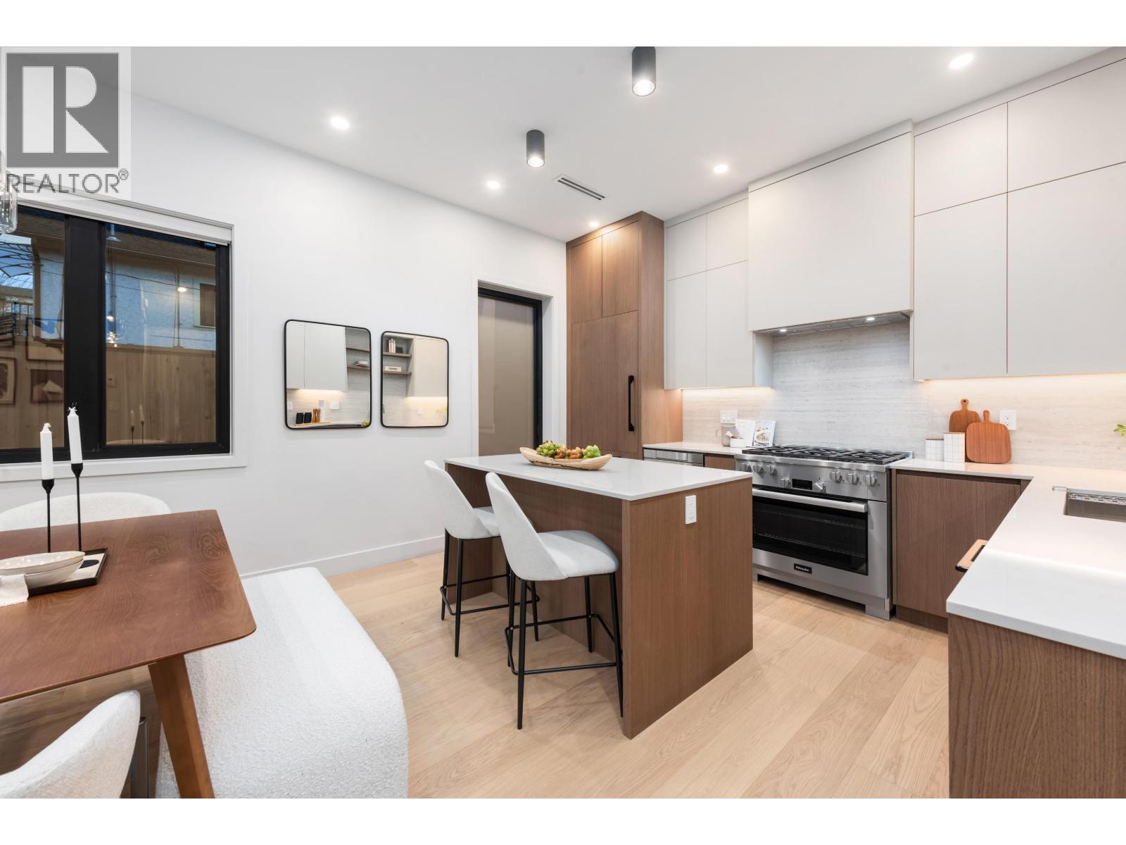 2 2635 W 12th Avenue, Vancouver, British Columbia  V6K 2P4 - Photo 11 - R3069840