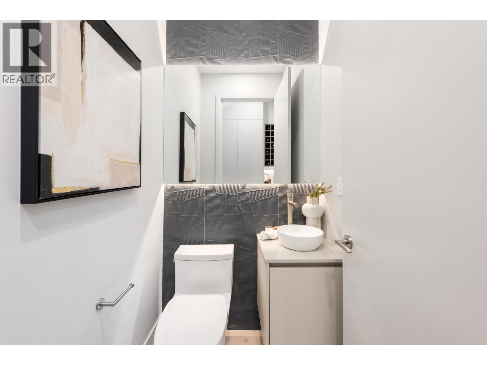 2 2635 W 12th Avenue, Vancouver, British Columbia  V6K 2P4 - Photo 18 - R3069840