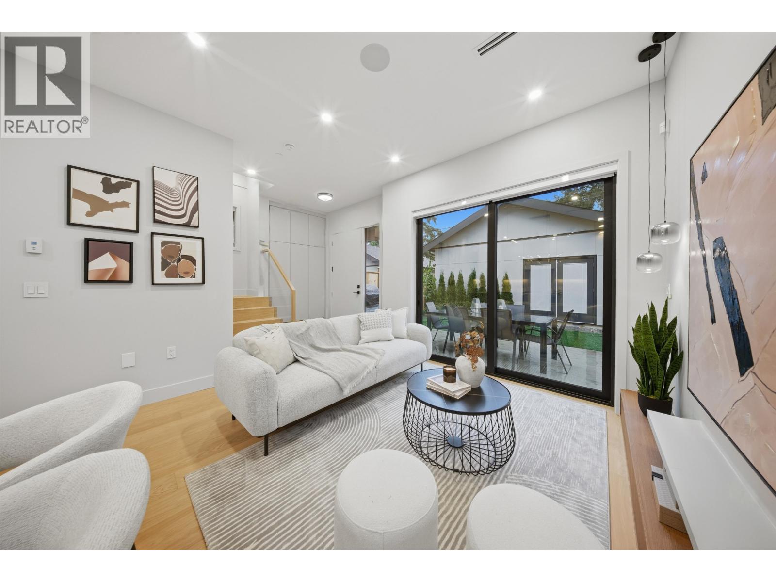 2 2635 W 12th Avenue, Vancouver, British Columbia  V6K 2P4 - Photo 3 - R3069840