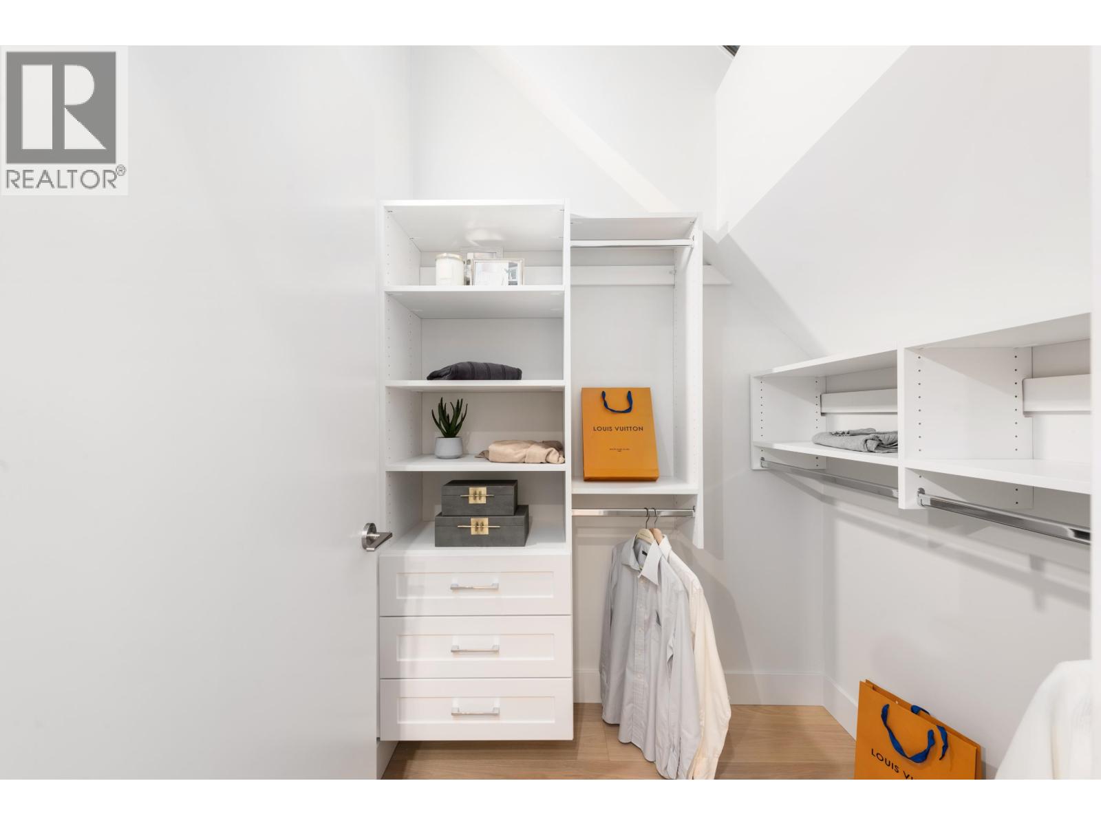 2 2635 W 12th Avenue, Vancouver, British Columbia  V6K 2P4 - Photo 31 - R3069840