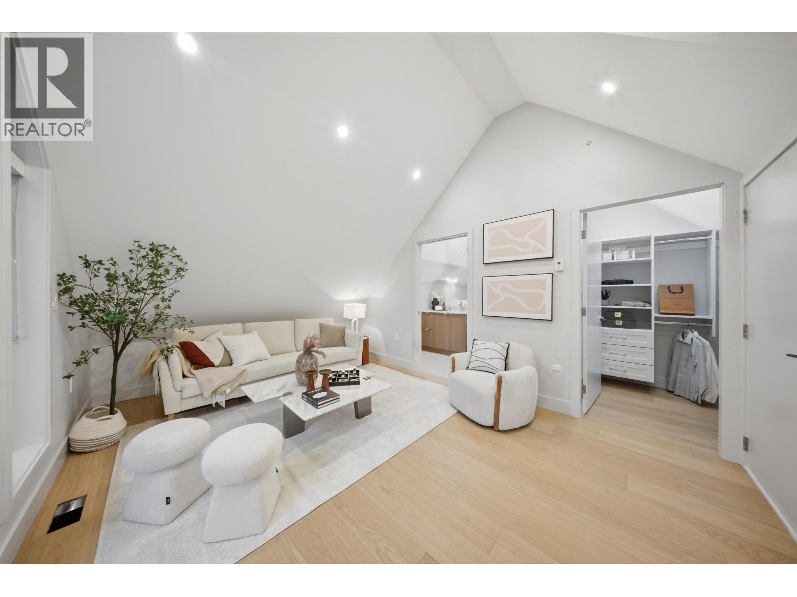 2 2635 W 12th Avenue, Vancouver, British Columbia  V6K 2P4 - Photo 35 - R3069840