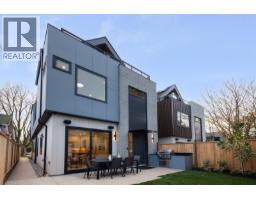 2 2635 W 12TH AVENUE