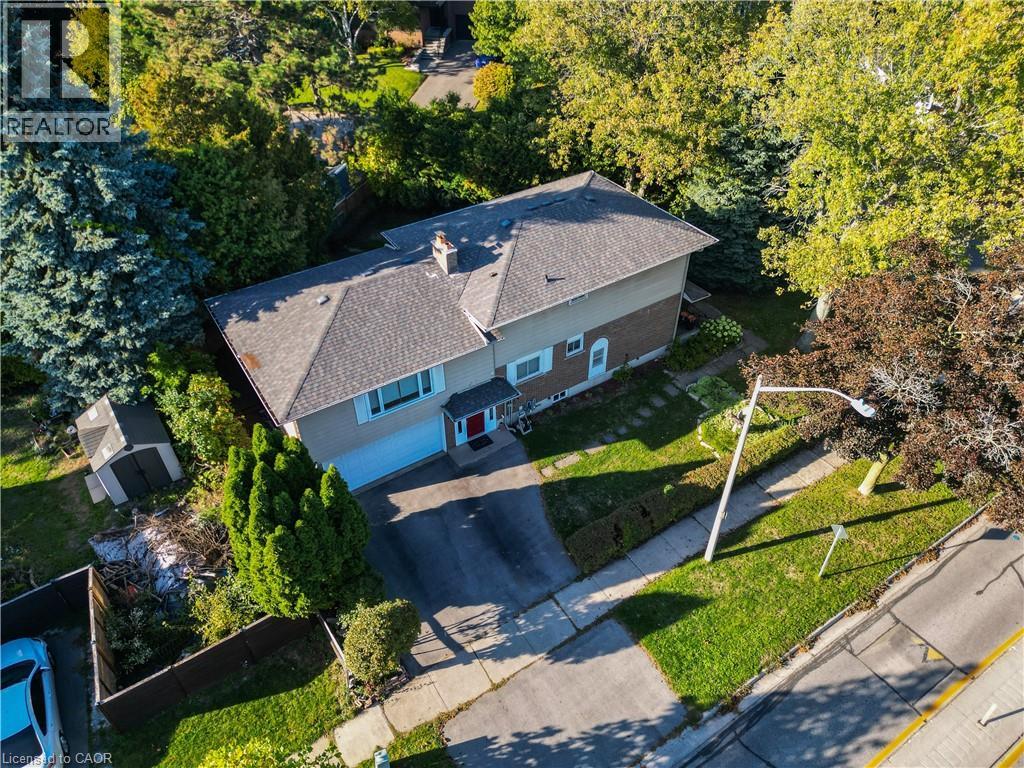 214 VANCE Drive, Oakville, Ontario