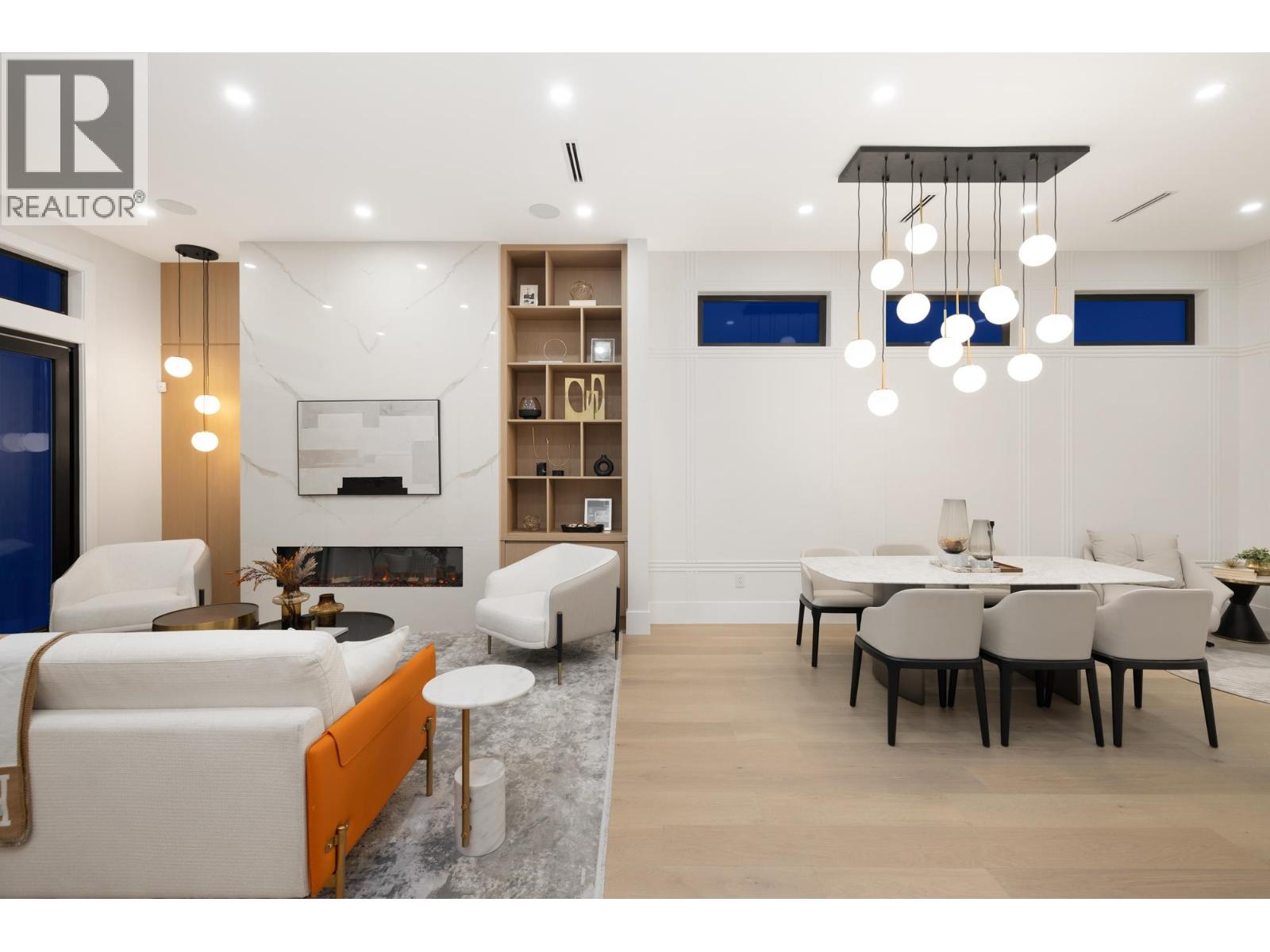 131 Grosvenor Avenue, Burnaby, British Columbia  V5B 3N7 - Photo 10 - R3069844