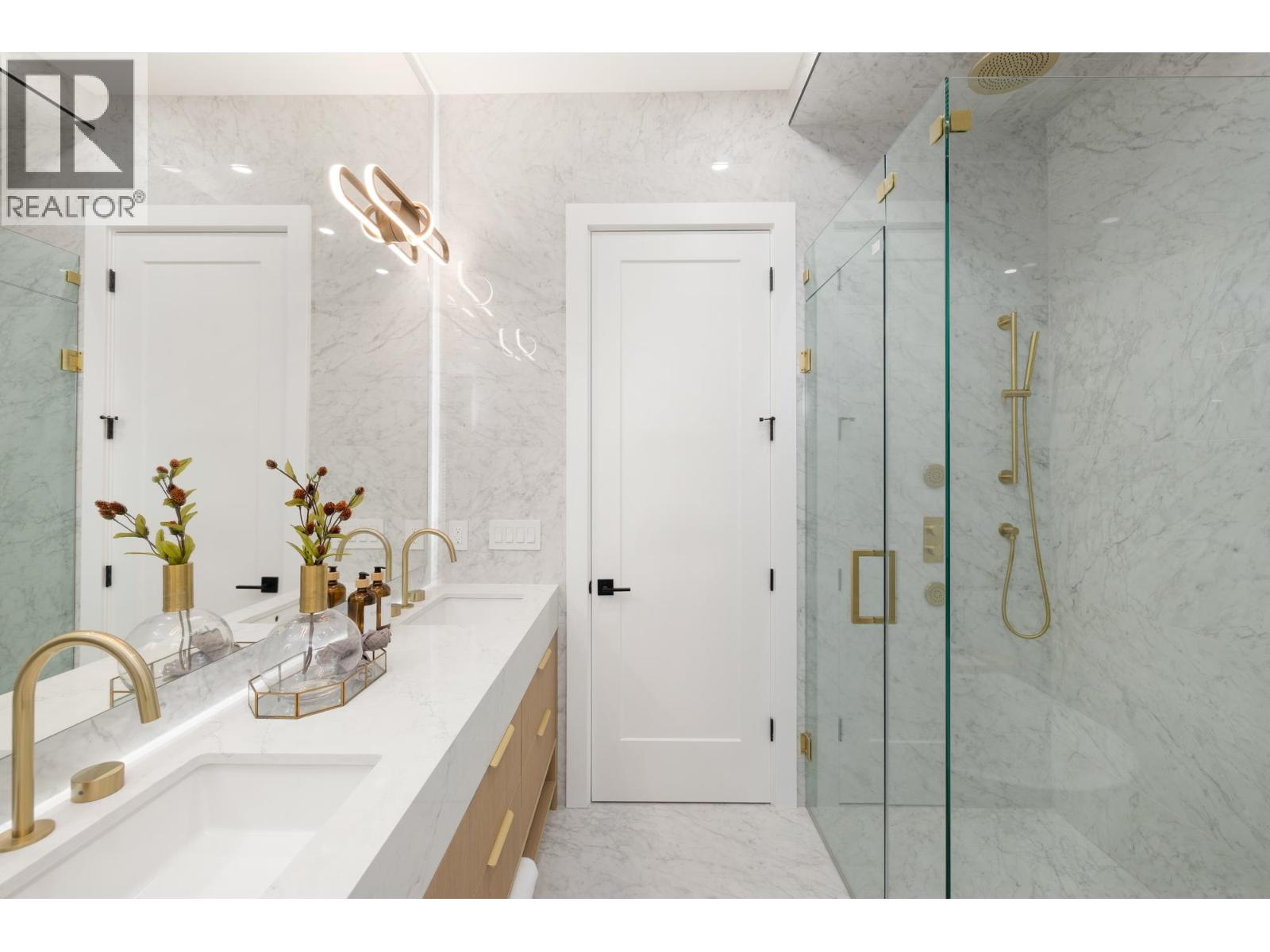 131 Grosvenor Avenue, Burnaby, British Columbia  V5B 3N7 - Photo 22 - R3069844