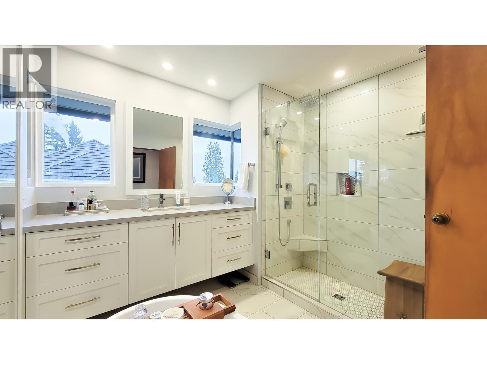 418 Walker Street, Coquitlam, British Columbia  V3K 4E3 - Photo 18 - R3069852