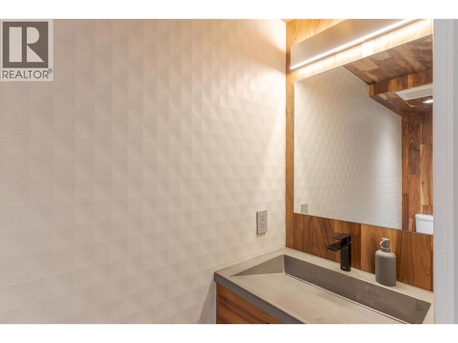 139 Alexander St, Vancouver, British Columbia  V6A 1B8 - Photo 11 - R3069851