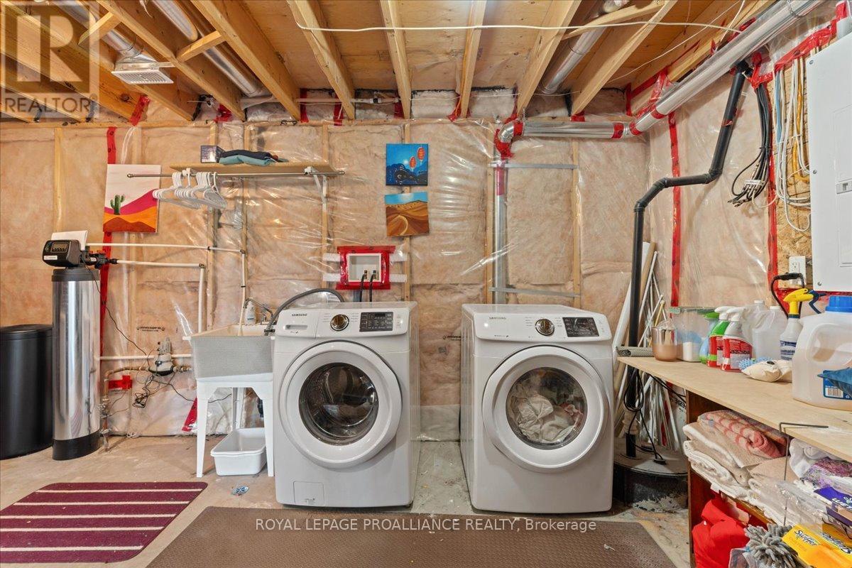 189 Nicholas Street, Quinte West, Ontario K8V 6E8 - Photo 28 - X12566710