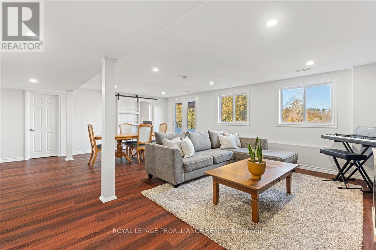 189 Nicholas Street, Quinte West, Ontario K8V 6E8 - Photo 23 - X12566710