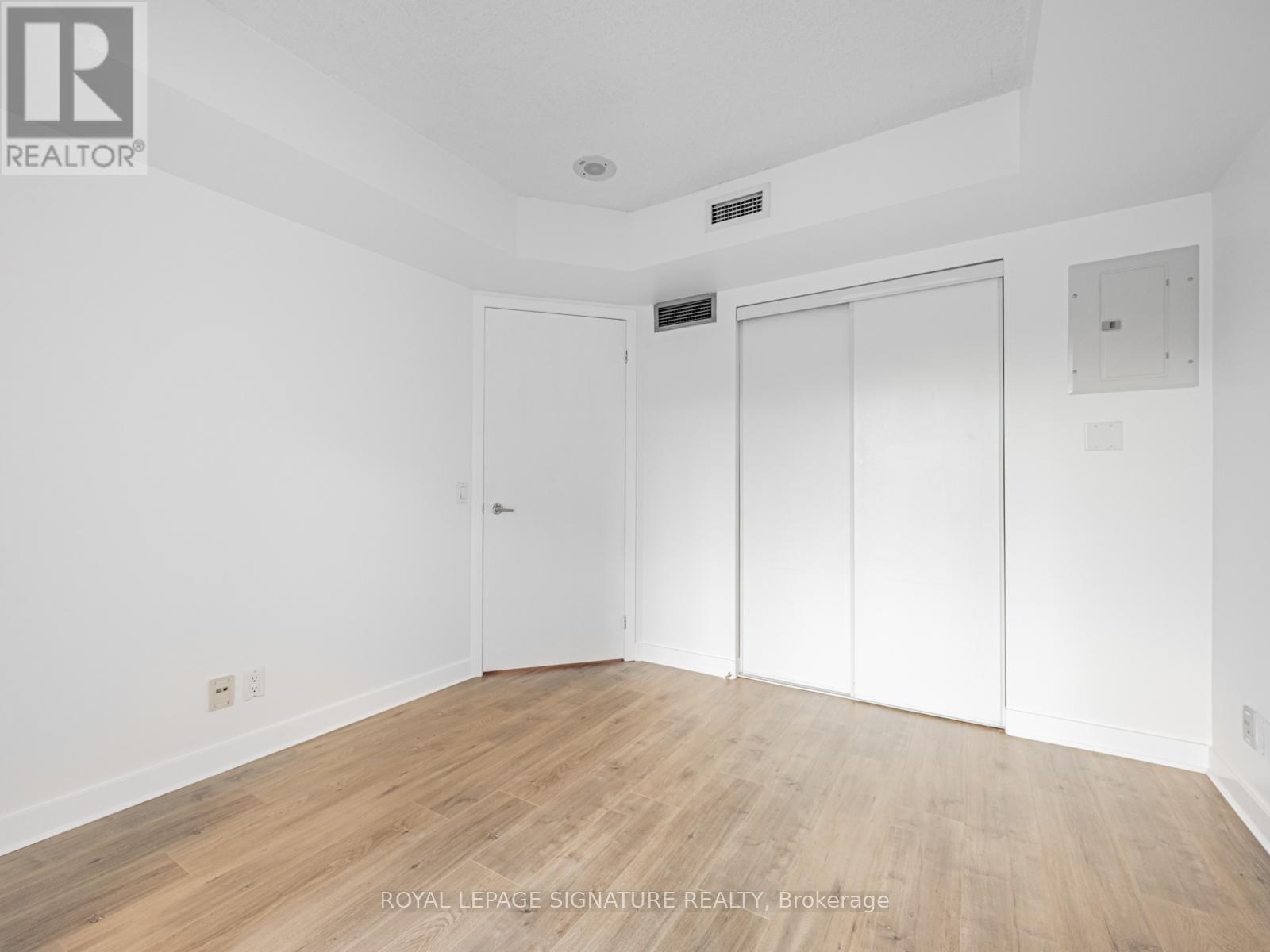 501 - 373 Front Street W, Toronto, Ontario  M5V 3R7 - Photo 19 - C12573696