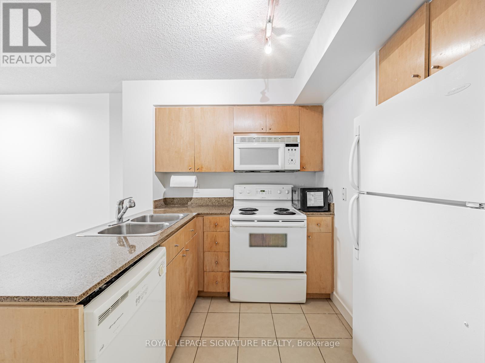 501 - 373 Front Street W, Toronto, Ontario  M5V 3R7 - Photo 8 - C12573696