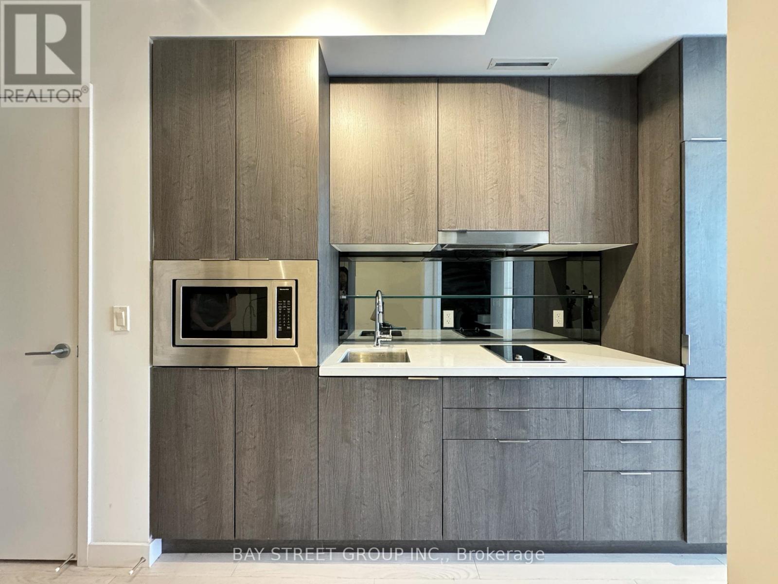 2502 - 215 QUEEN STREET W, Toronto, Ontario