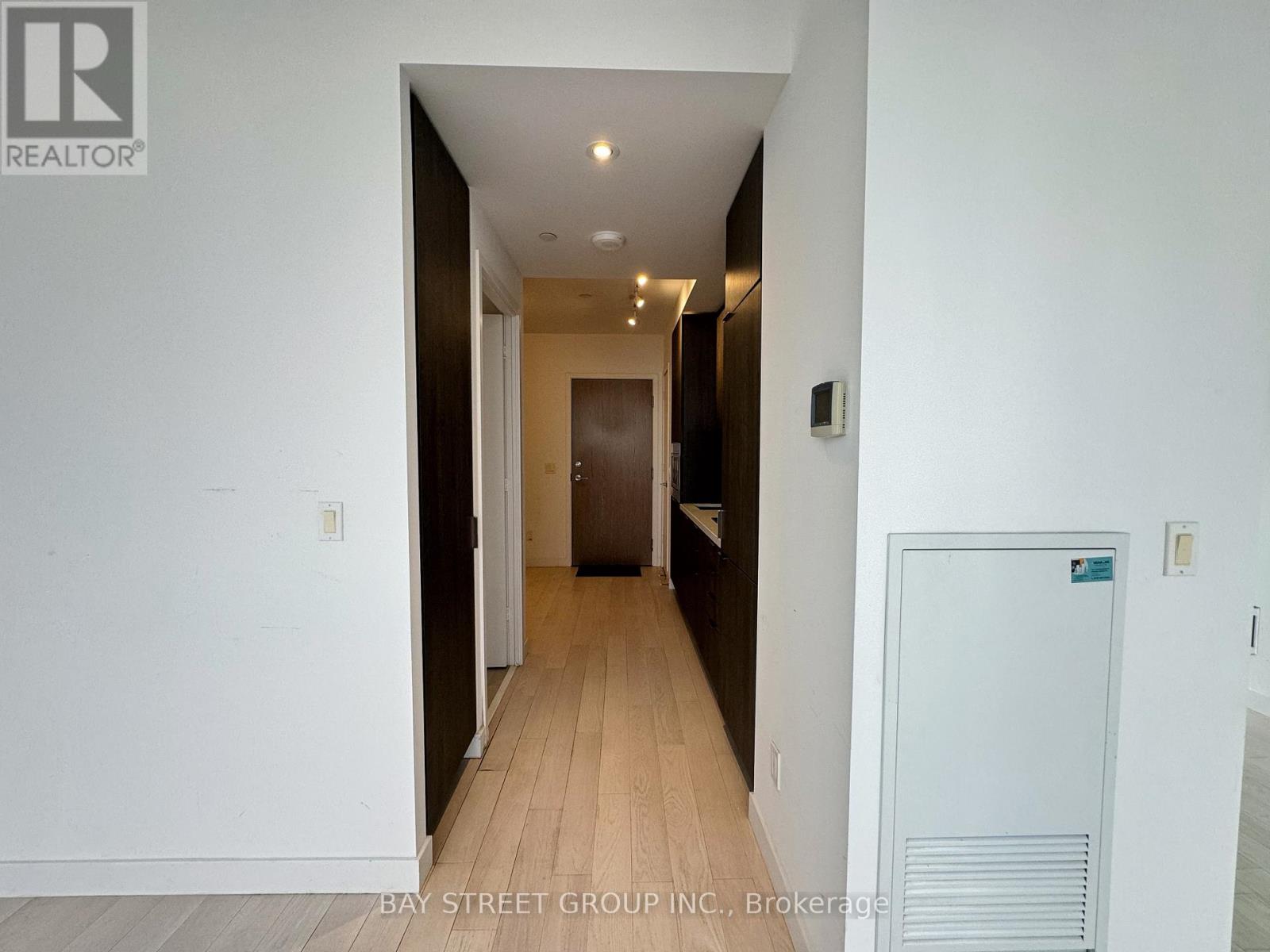 2502 - 215 Queen Street W, Toronto, Ontario  M5V 0P5 - Photo 11 - C12573710