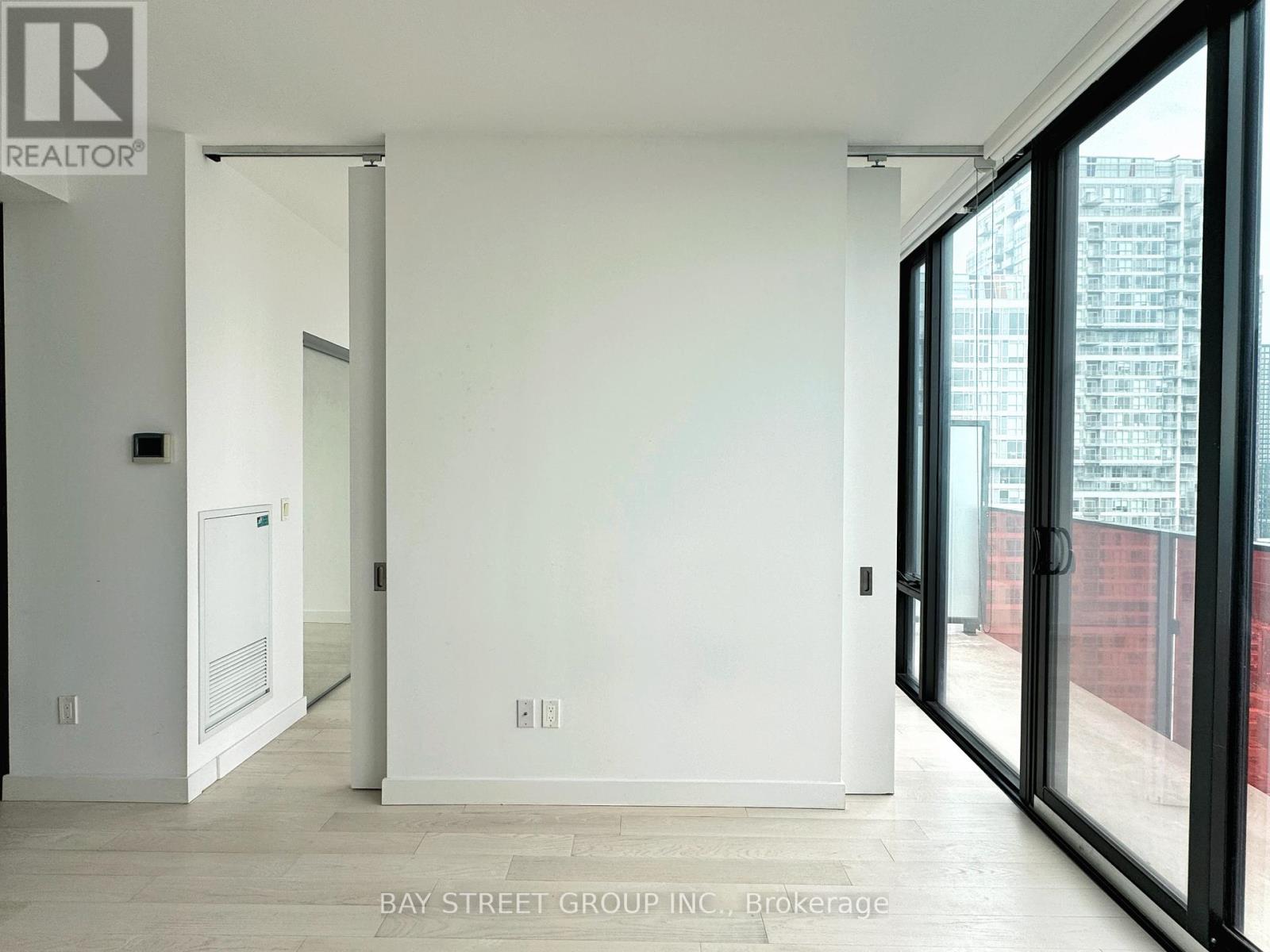 2502 - 215 Queen Street W, Toronto, Ontario  M5V 0P5 - Photo 4 - C12573710