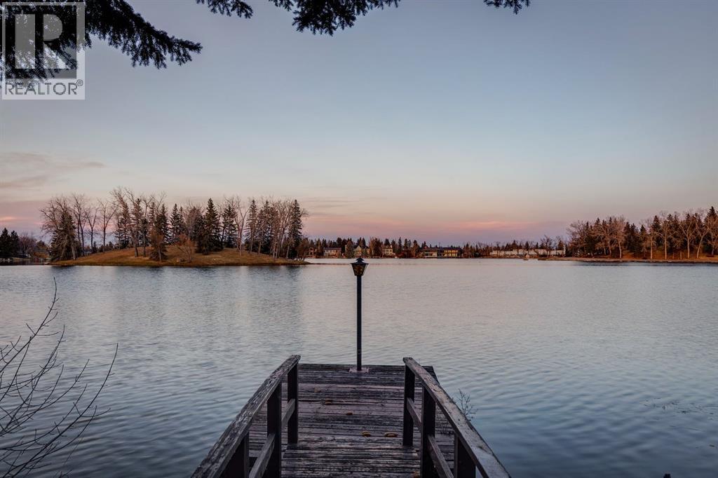 540 Lake Moraine Green Se, Calgary, Alberta  T2J 3A3 - Photo 2 - A2269328