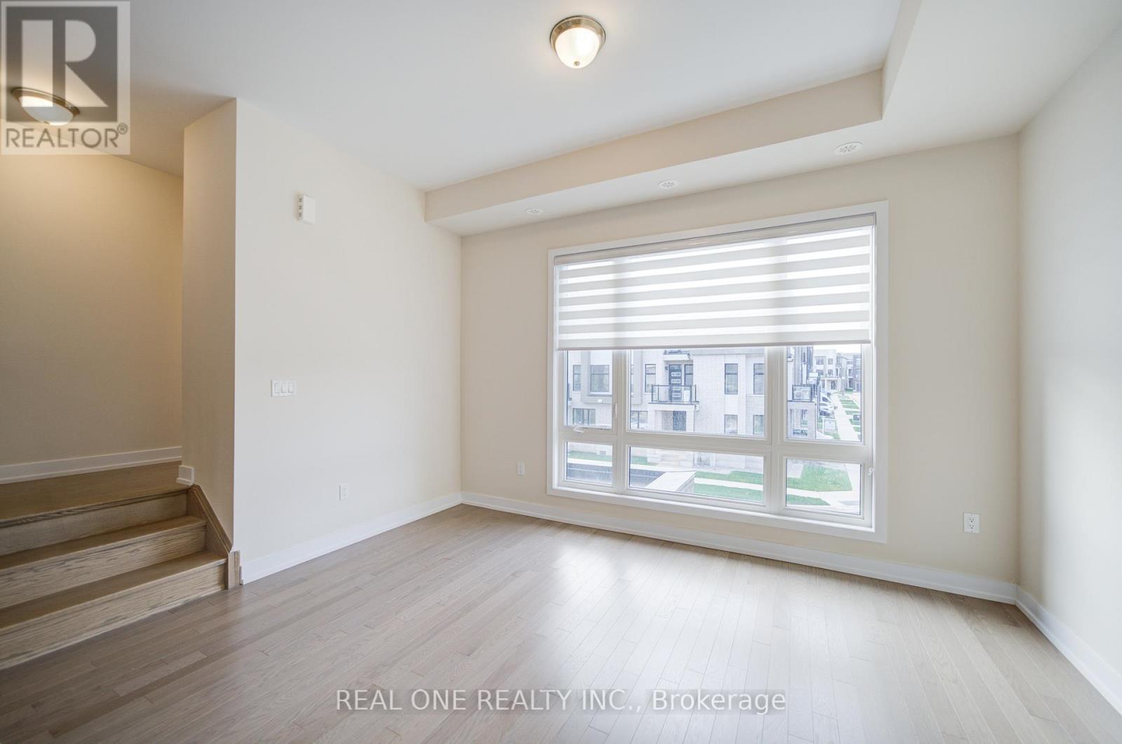 3073 Welsman Gardens, Oakville, Ontario  L6H 7Z2 - Photo 16 - W12561170