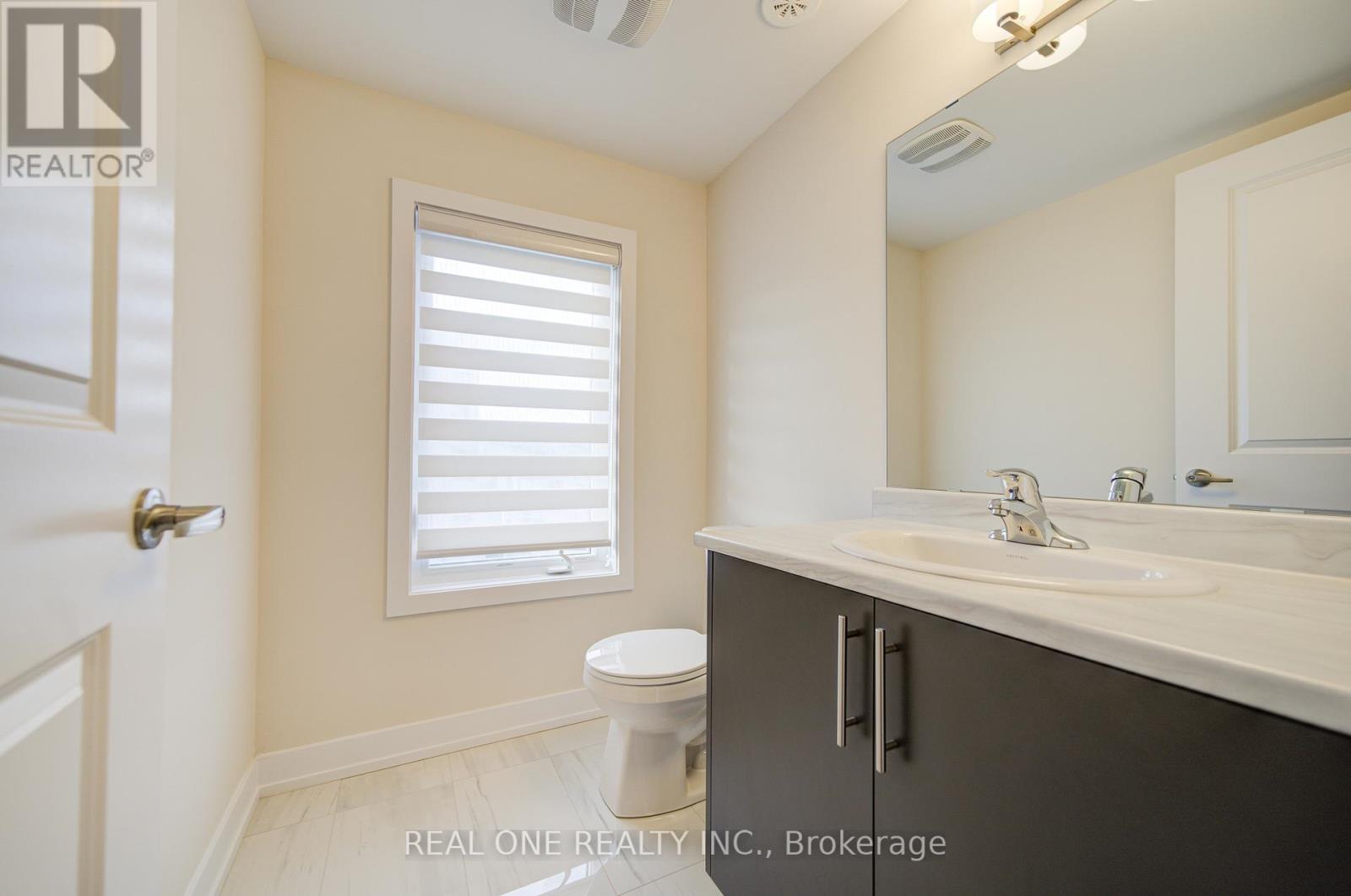 3073 Welsman Gardens, Oakville, Ontario  L6H 7Z2 - Photo 21 - W12561170