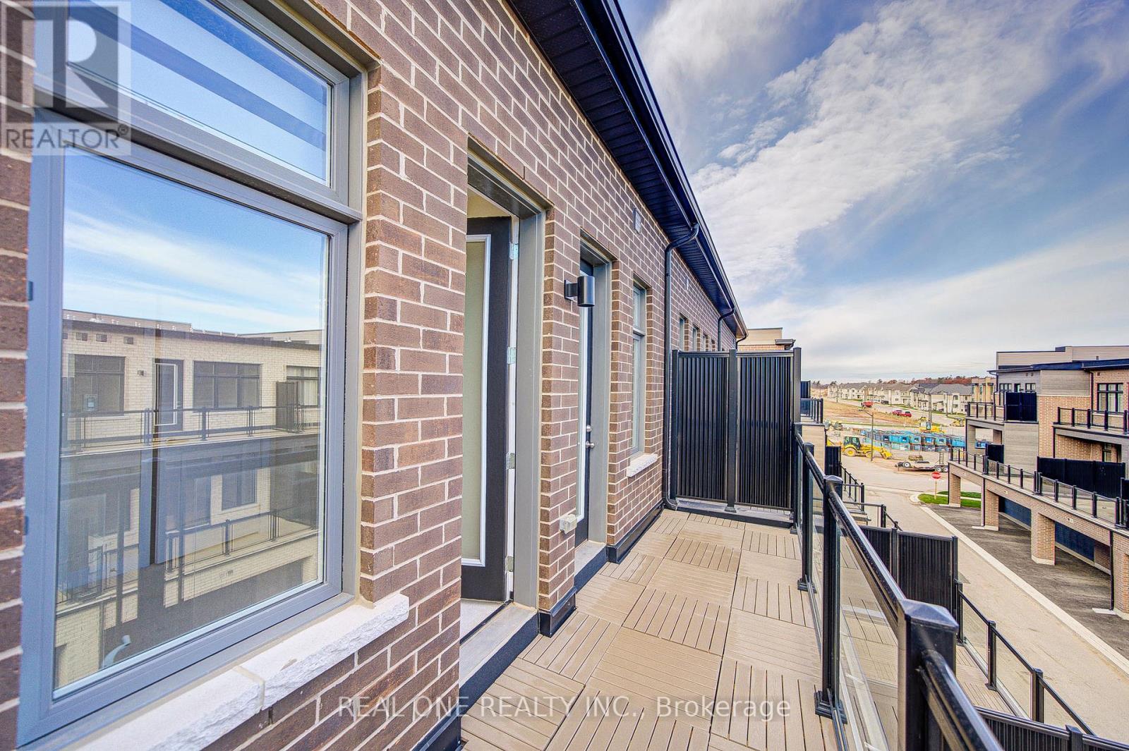 3073 Welsman Gardens, Oakville, Ontario  L6H 7Z2 - Photo 36 - W12561170