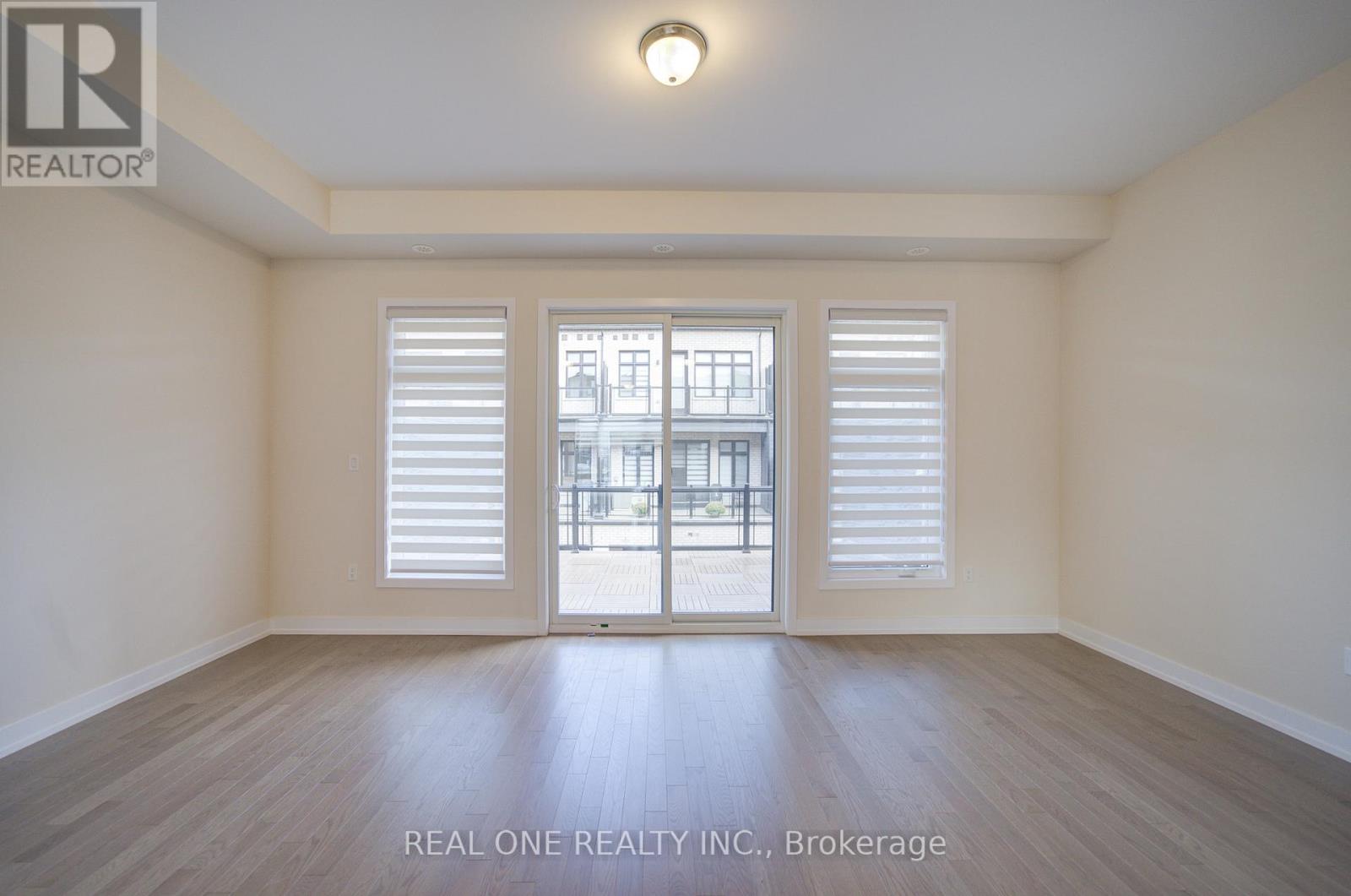 3073 Welsman Gardens, Oakville, Ontario  L6H 7Z2 - Photo 8 - W12561170