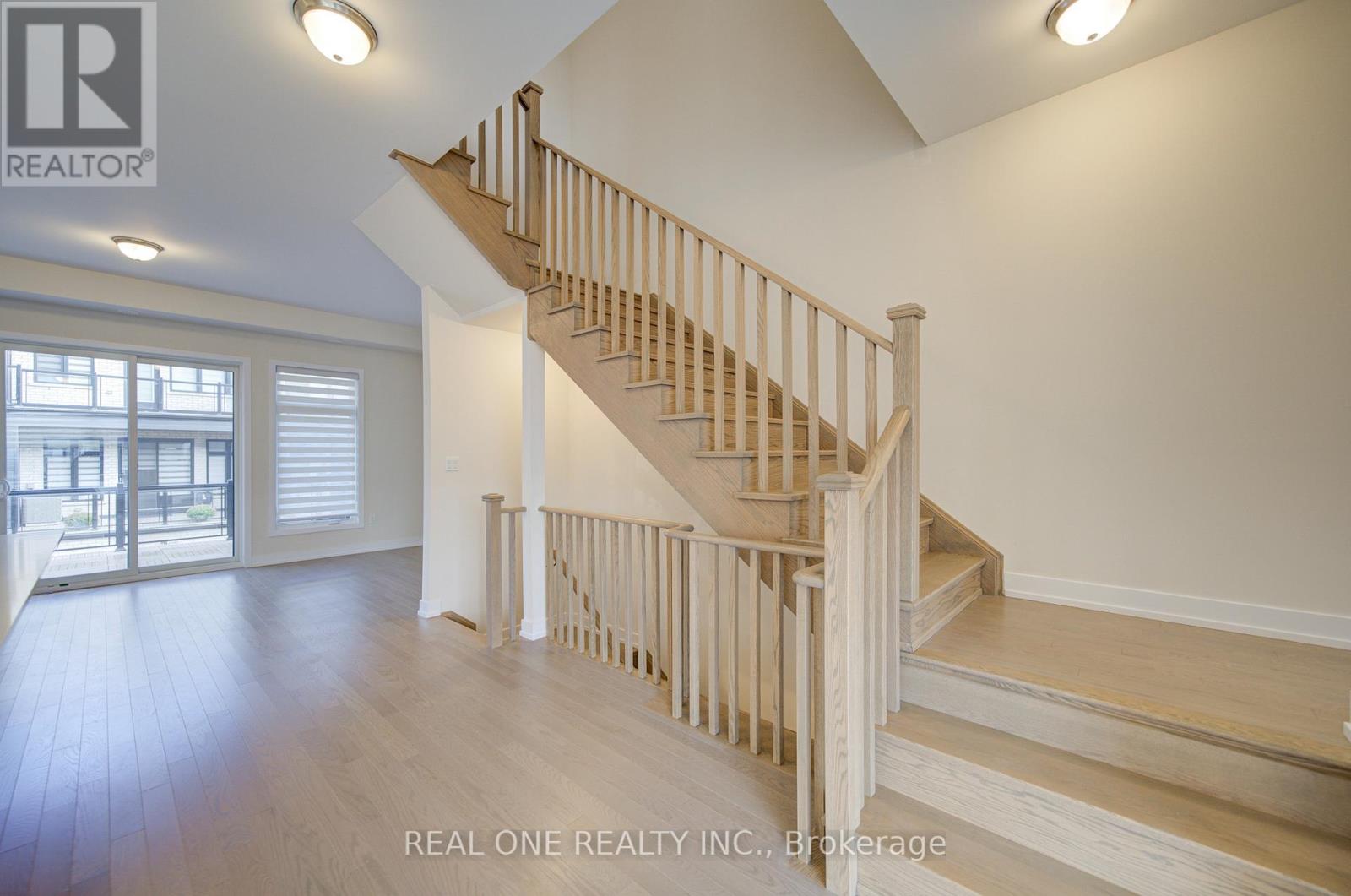 3073 Welsman Gardens, Oakville, Ontario  L6H 7Z2 - Photo 13 - W12561170